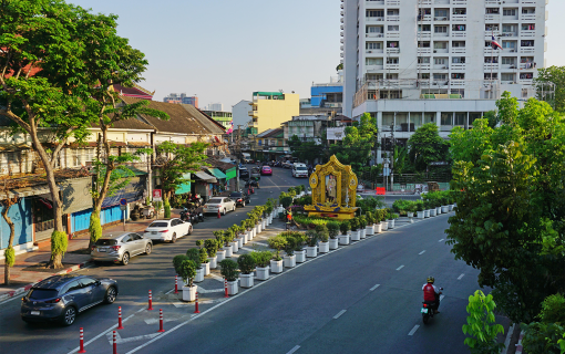Chakrawat Road: A Hidden Old Trading Street in Bangkok